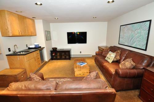 Apartamento Courtside #27 Townhome