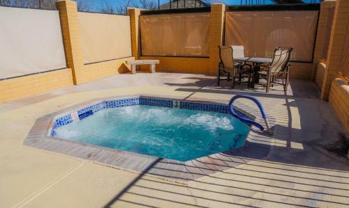 Verde Valley One-bedroom Park Model Cabin 14