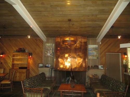Big Sur Lodge