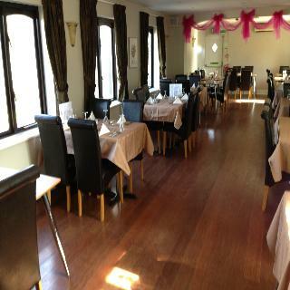 Coach House Hotel