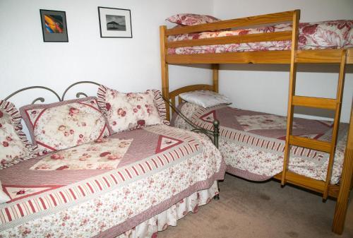 Family Holiday Home Sleeps 8