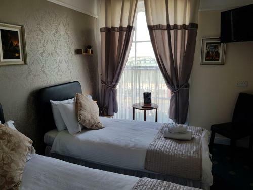 Waterfront Hotel