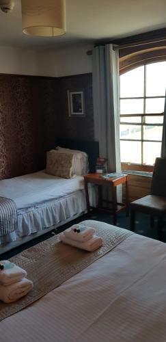 Waterfront Hotel