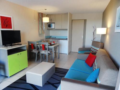 Apartment Les Marines De Gassin 4067