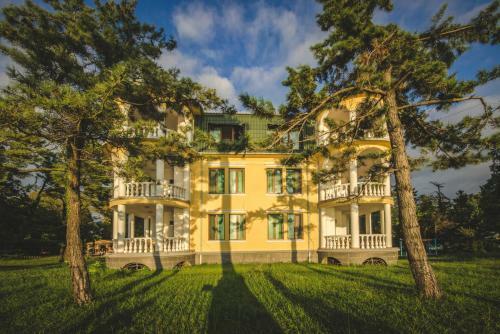 Hotel Marshal Resort Kobuleti