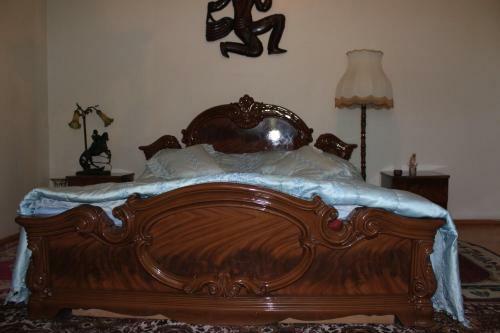 Hostal Zaza Apartment On Abashidze