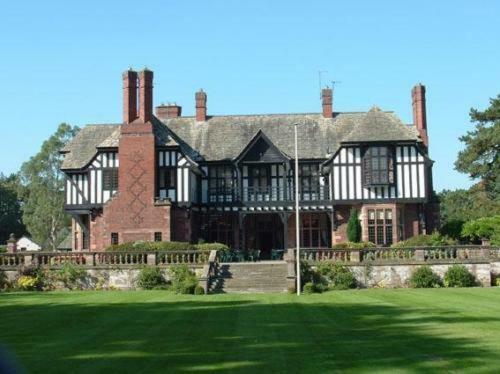 Hotel Inglewood Manor