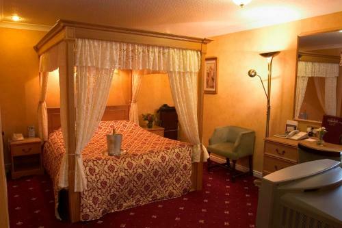 Wainstones Hotel