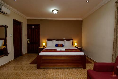 Hotel Mahogany Lodge
