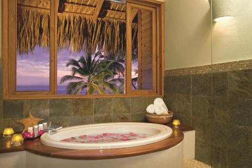 Hotel Zoetry Agua Punta Cana