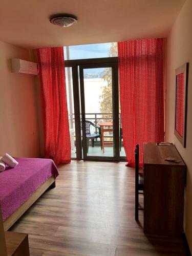 Cleopatra Apartments