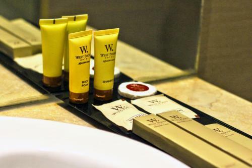 West Point Hotel