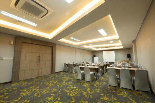 Hotel 88 Itc Fatmawati Jakarta