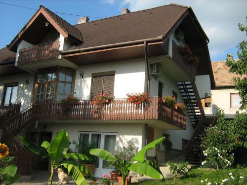Ibolya Apartmanok