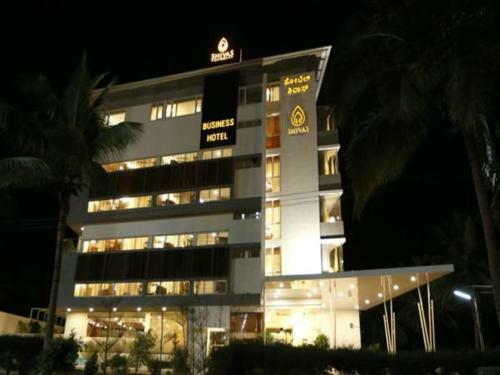Hotel Shivas Gateway