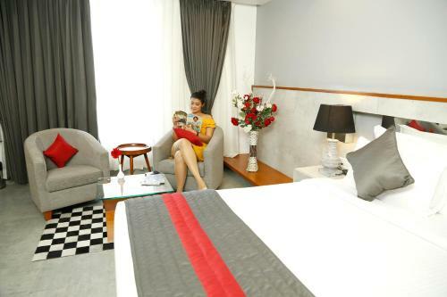 Hotel Shivas Gateway