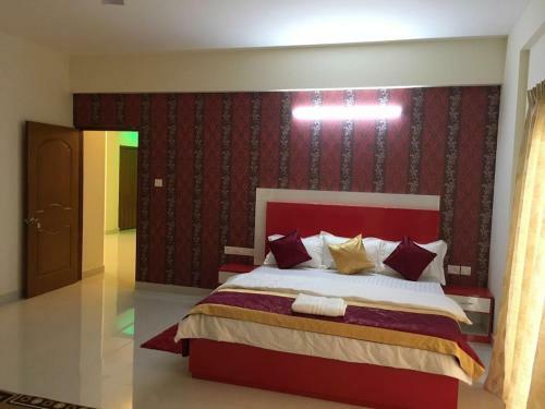 Am Suites And Service Apartments