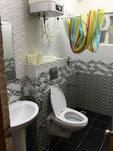 Am Suites And Service Apartments