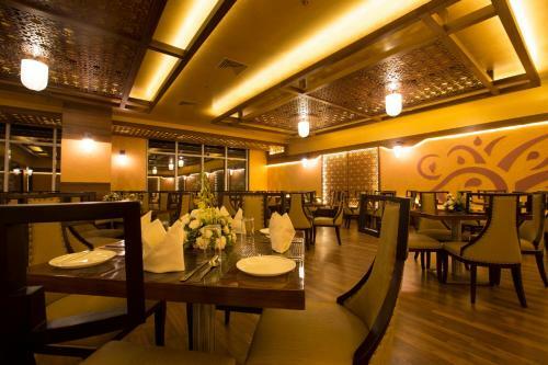 The E Hotel At Eskay Resorts
