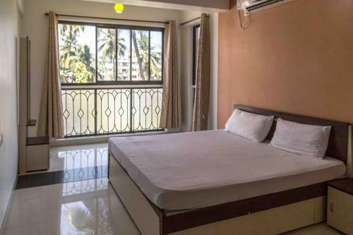 2bhk Apartment In Candolim Cm011