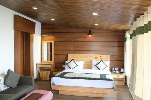 Hotel Jharipani Castle Resort