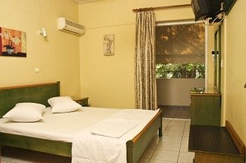 Residencia Sun Rise Hotel Studios & Apartments