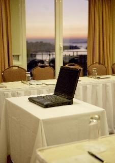 Hotel Piraeus Theoxenia