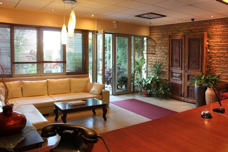Philoxenia Hotel & Studios
