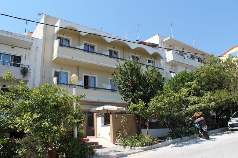 Philoxenia Hotel & Studios