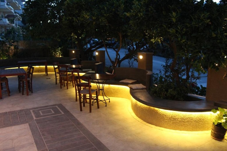 Philoxenia Hotel & Studios