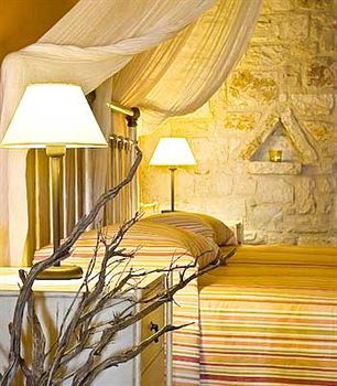 Hotel Katalagari Country Suites
