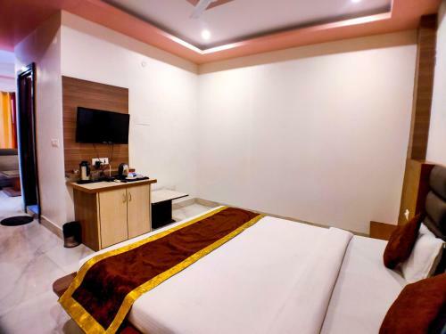 Hotel Grand Tapovan