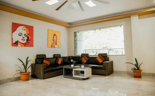 Hotel Grand Tapovan