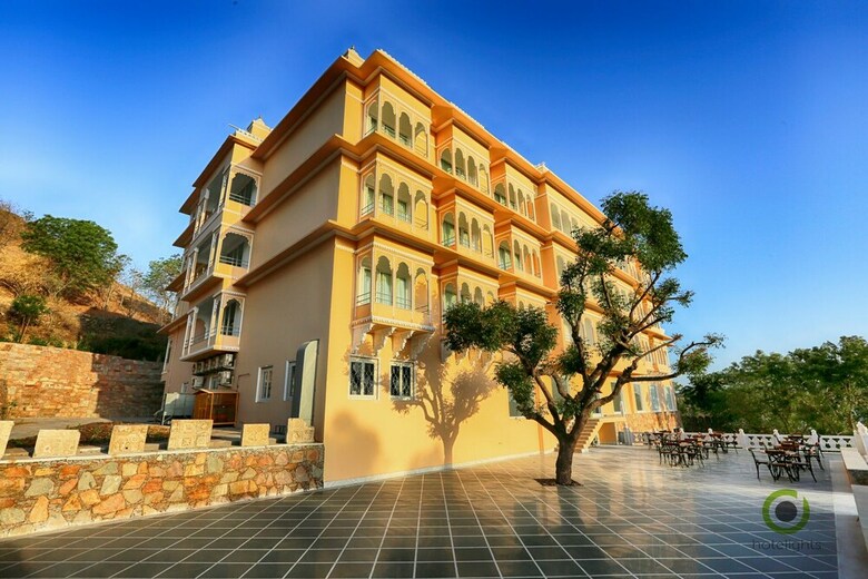 Hotel Fateh Niwas By Fateh Collection