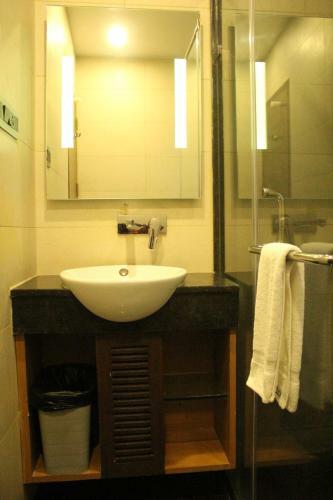 Hotel Nk Grand Park