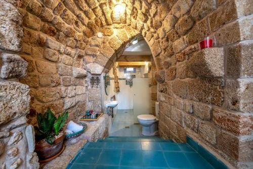 Bed & Breakfast Arabesque: An Arts And Residency Center In Old Acre