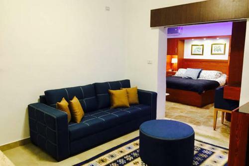Royal Luxury Apartments & Studios