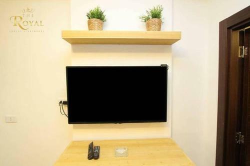 Royal Luxury Apartments & Studios