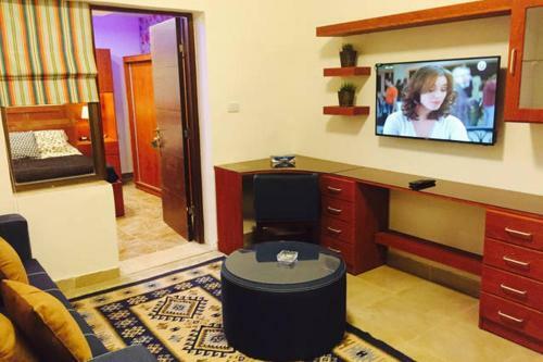 Royal Luxury Apartments & Studios