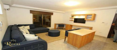 Royal Luxury Apartments & Studios