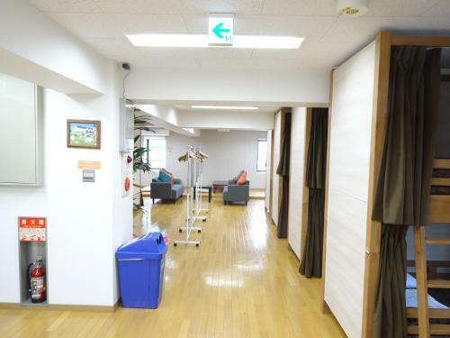 Toyotaya Hostel Sannomiyahigashi