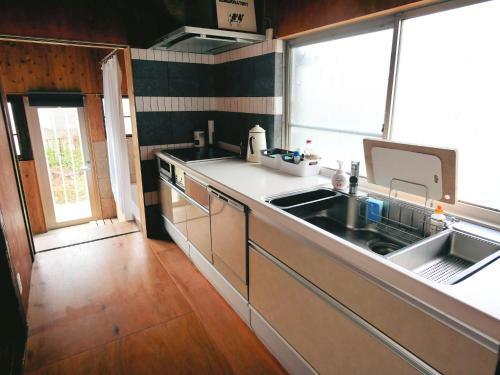 Sumitsugu House West