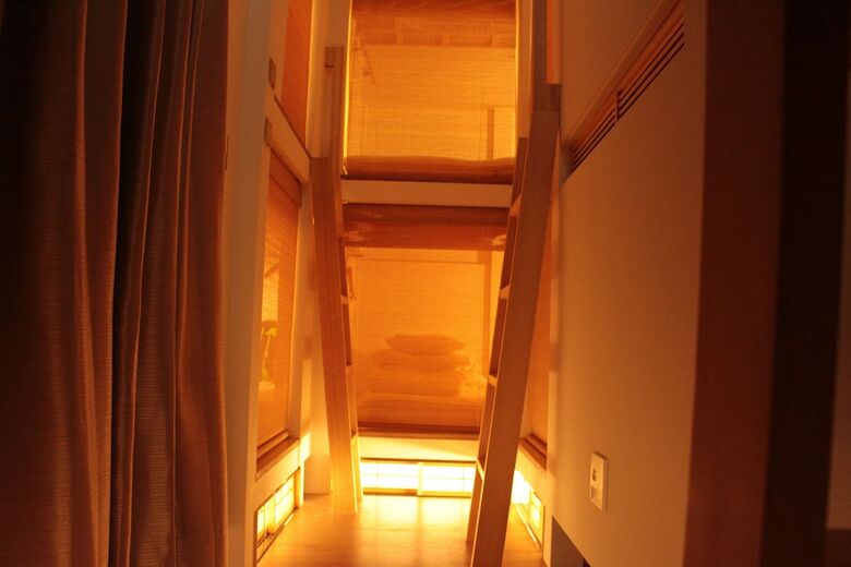 Albergue One World Osaka Central