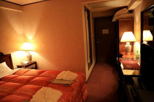 Hotel Palace Inn Toyota