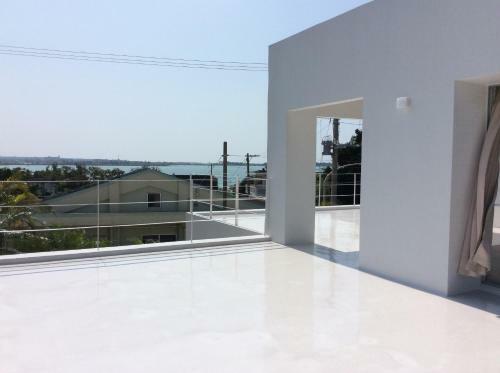 Hostal Seaside House Nirai