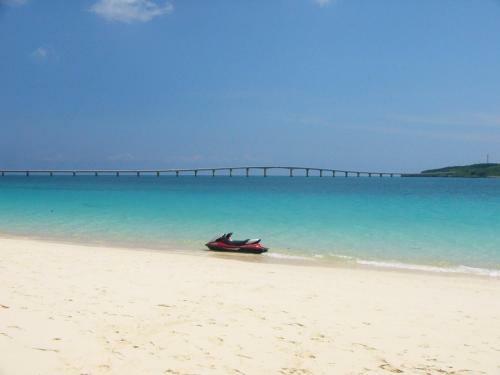 Hostal Seaside House Nirai