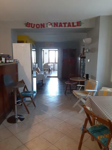 Albergue Punto Tappa Pit Stop - Affittacamere E Trattoria