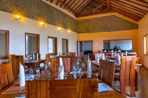 Sirville Lake Elementaita Lodge