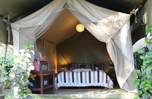 Wildebeest Eco Camp