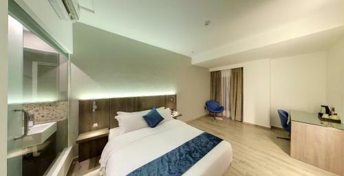 Flora By Crossroads Hotel